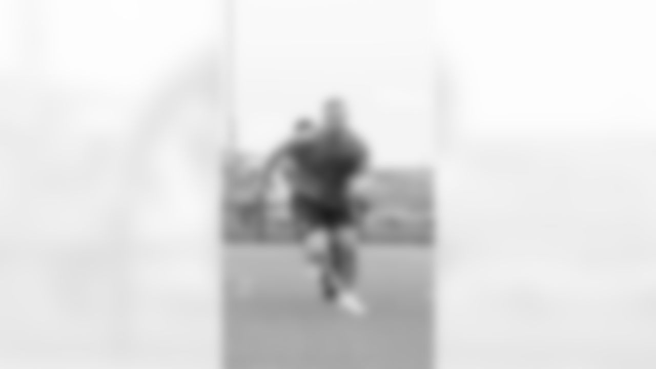 DL Ben Barten - Claimed (off waivers from NYJ) (August 19)